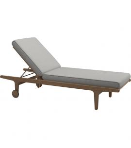 Gloster Bay Lounger with Cushion