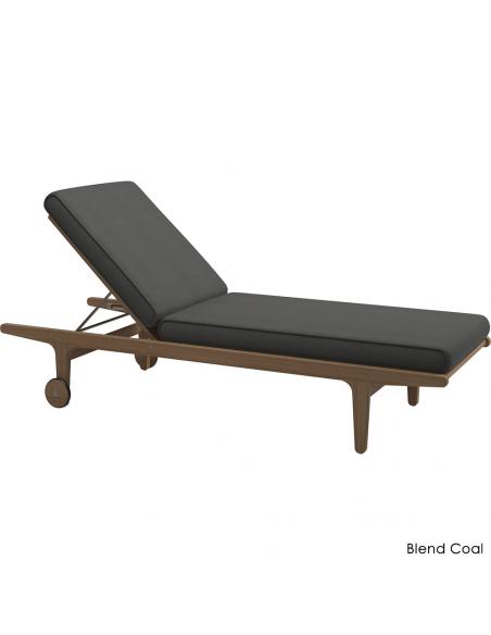 Gloster Bay Lounger with Cushion