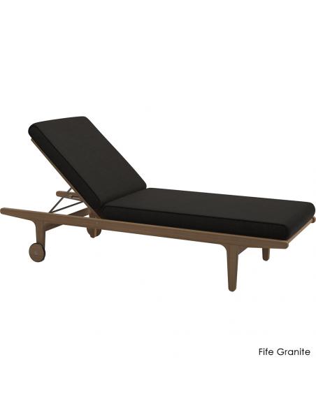 Gloster Bay Lounger with Cushion