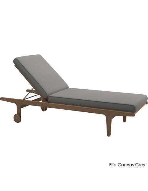 Gloster Bay Lounger with Cushion