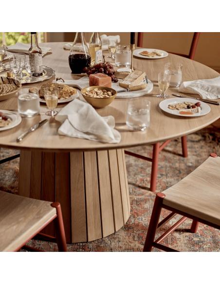 Neptune Stratford 6 Seater Round Oak Table
