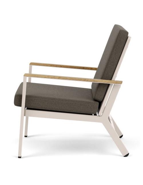 Barlow Tyrie Aura Lounge Chair - Champagne/Titanium