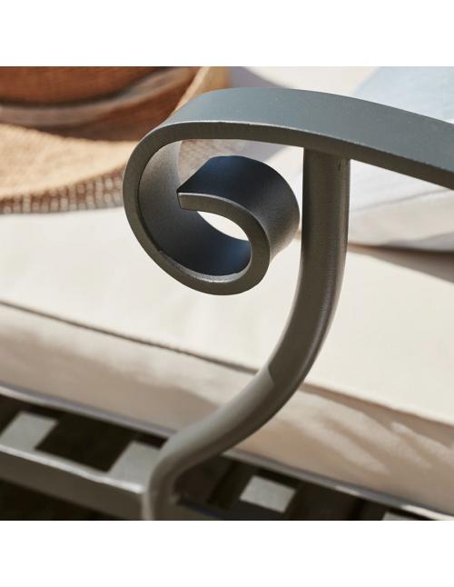 Neptune Cheltenham Sunlounger with Natural Cushion