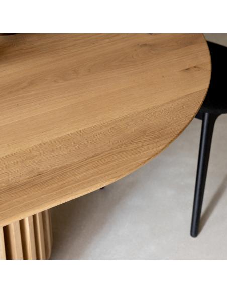 Vincent Sheppard Maru Oval Dining Table