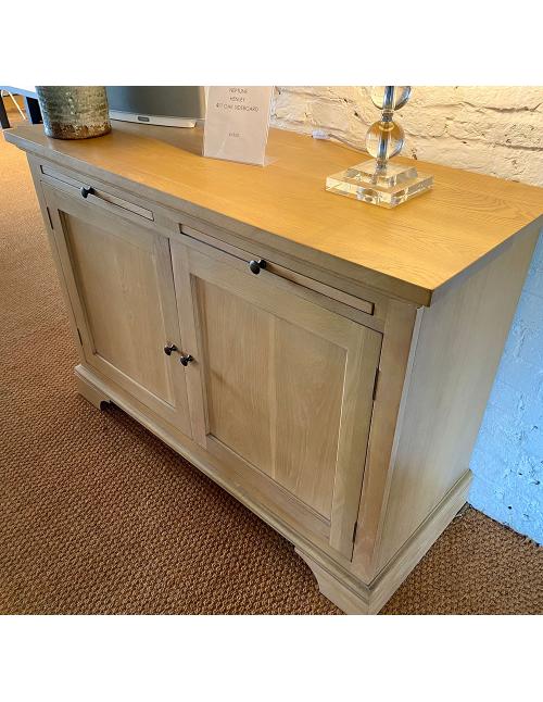 Neptune Henley 4ft Sideboard (Showroom Model)
