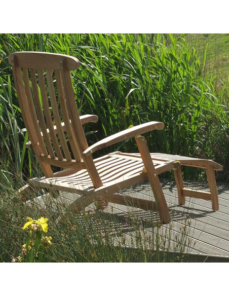 Barlow Tyrie Commodore Folding Steamer Chair with 52cm Footrest