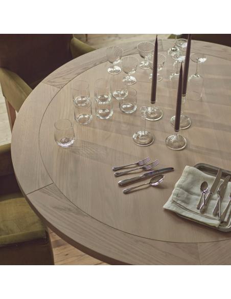 Neptune Battersea 6 Seater Round Oak Dining Table