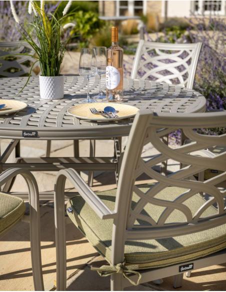 Hartman Buxton 4 Seat Round Dining Set with Parasol - Maize