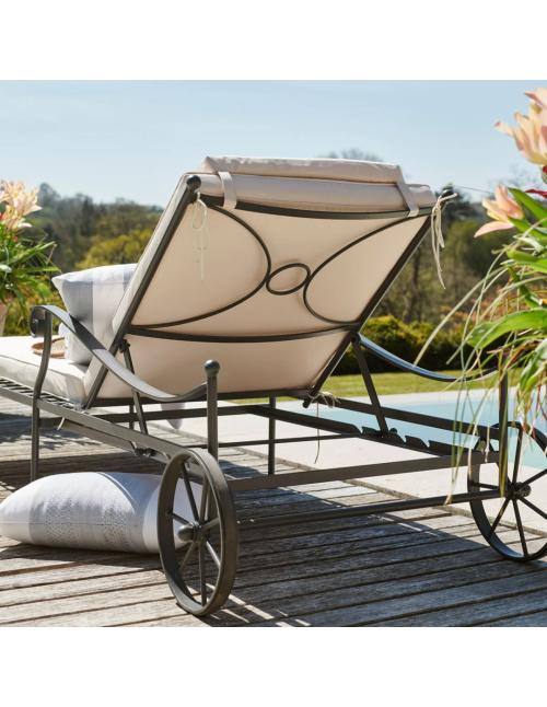 Neptune Cheltenham Sunlounger with Natural Cushion