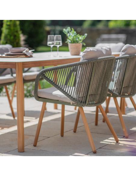 Bramblecrest Helsinki 8 Seater Rectangular Dining Set with Parasol